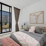 Luxury One Bedroom Apartment